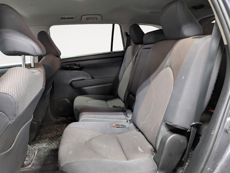 toyota Highlander 2023 - 22