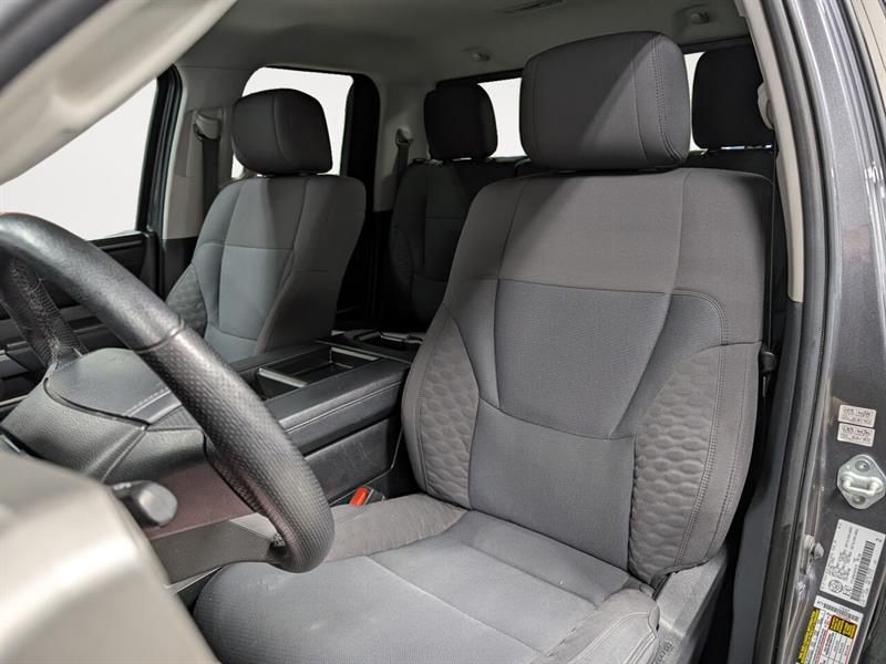 toyota Tundra 2022 - 11