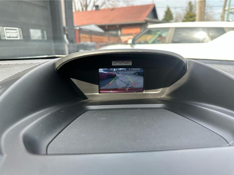 ford Escape 2015 - 17