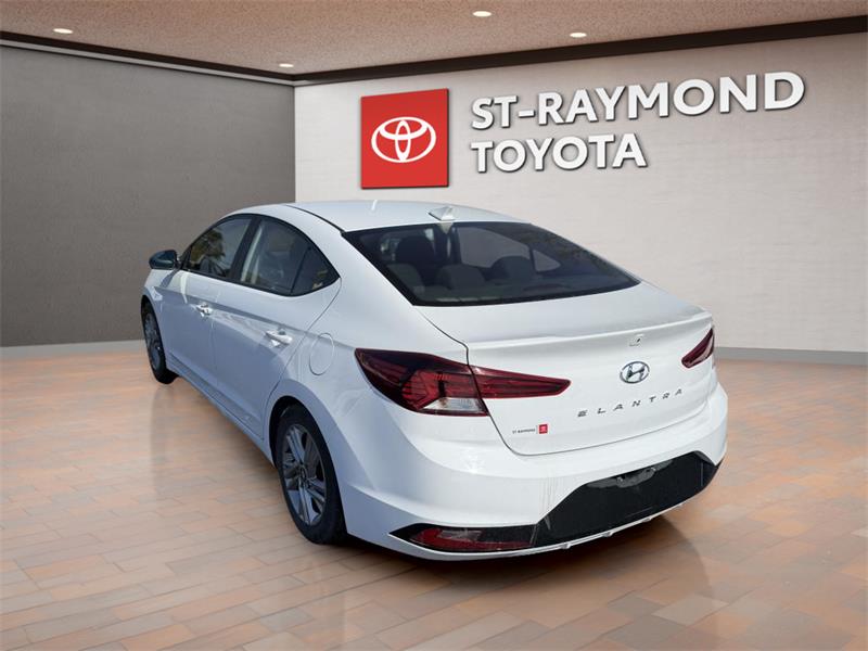 hyundai Elantra 2020 - 14