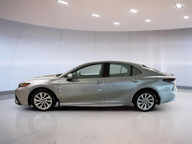 toyota Camry 2022 - 5