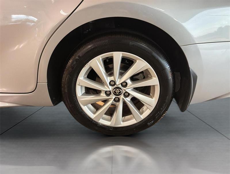 toyota Camry 2022 - 6