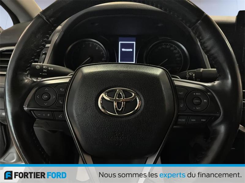 toyota Camry 2022 - 10
