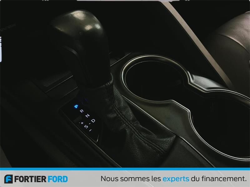 toyota Camry 2022 - 13