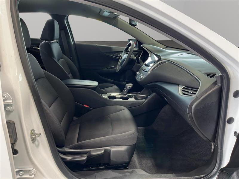 chevrolet Malibu 2022 - 13