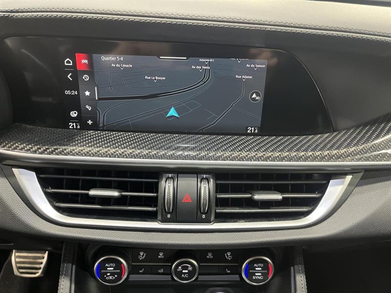alfa romeo Stelvio 2022 - 23