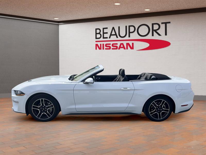 ford Mustang 2022 - 10