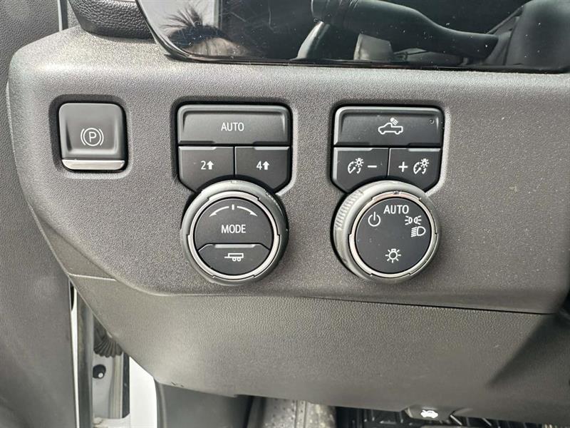 chevrolet Silverado 1500 2022 - 18