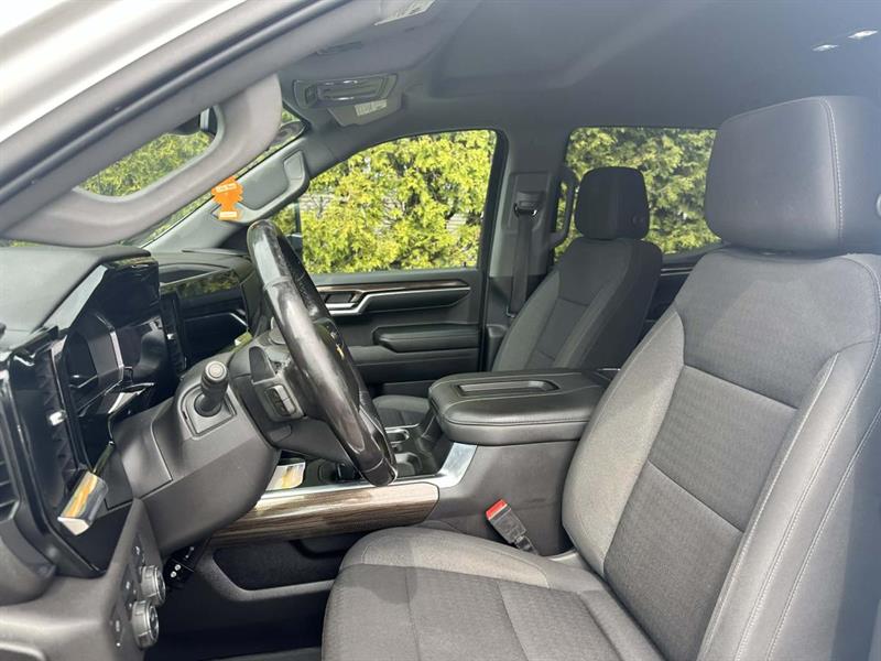 chevrolet Silverado 1500 2022 - 31