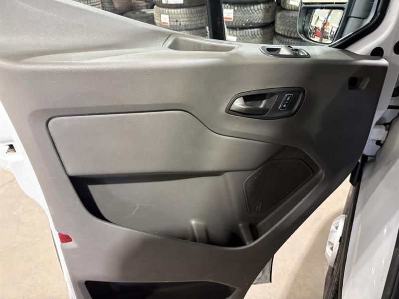 ford Transit fourgon utilitaire 2024 - 30