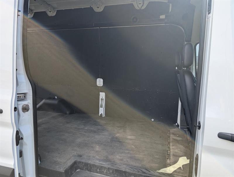 ford Transit fourgon utilitaire 2024 - 34