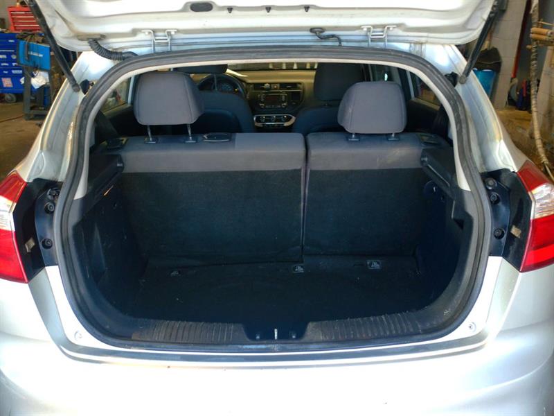 kia Rio 2015 - 13