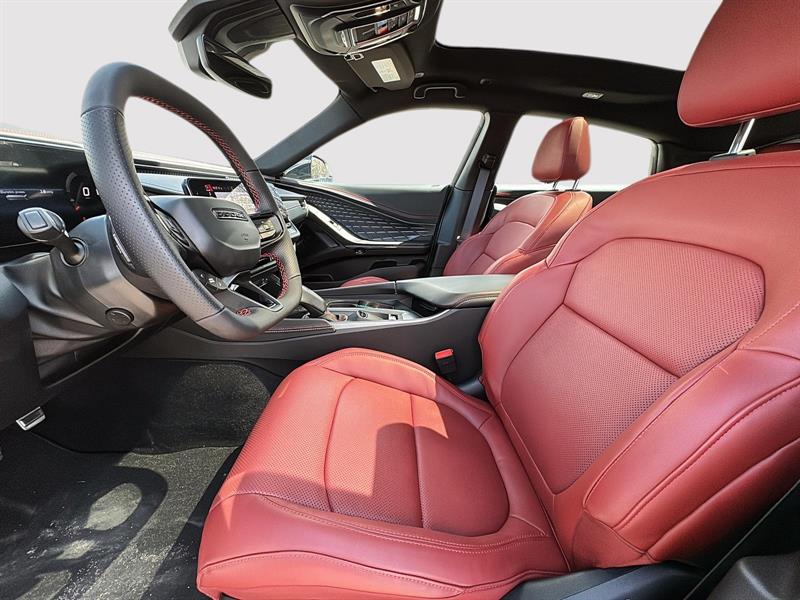 dodge Charger 2026 - 11