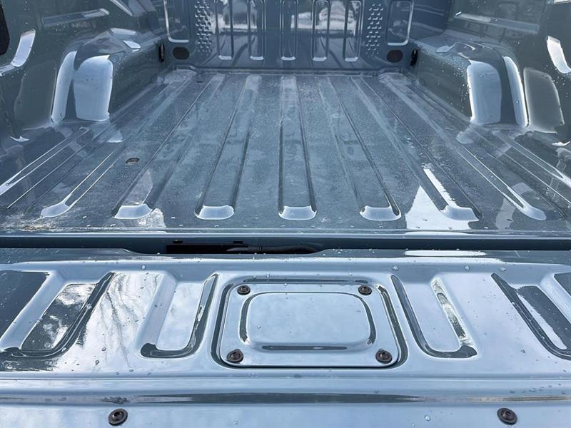 jeep Gladiator 2026 - 26