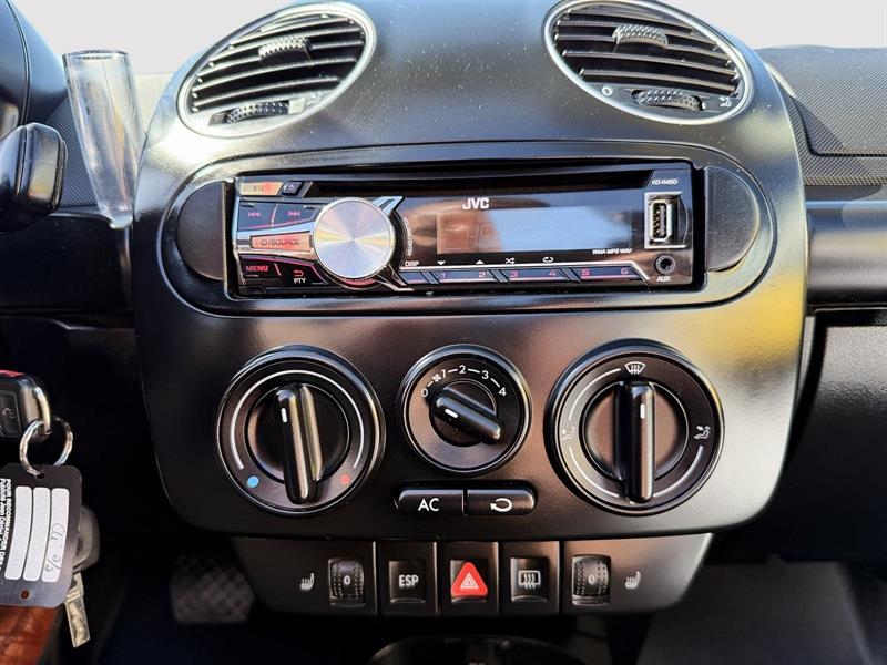 volkswagen New Beetle 2010 - 15