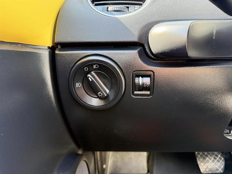 volkswagen New Beetle 2010 - 17