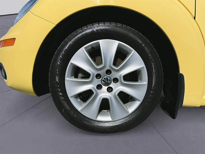 volkswagen New Beetle 2010 - 19