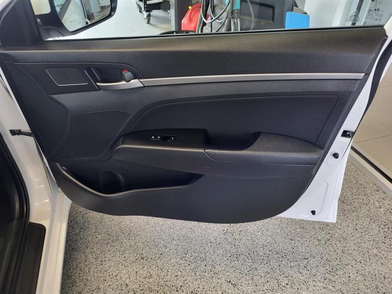 hyundai Elantra 2018 - 12