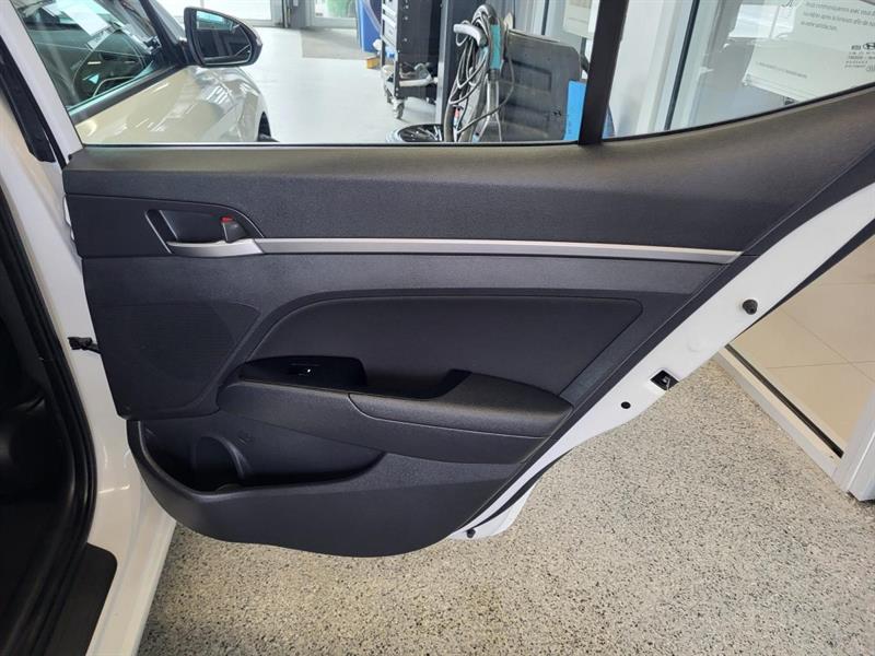 hyundai Elantra 2018 - 14