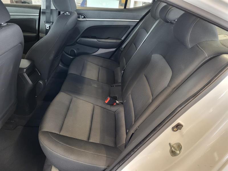 hyundai Elantra 2018 - 17