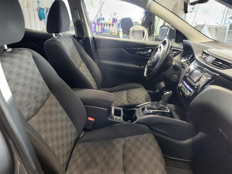 nissan Qashqai 2018 - 14