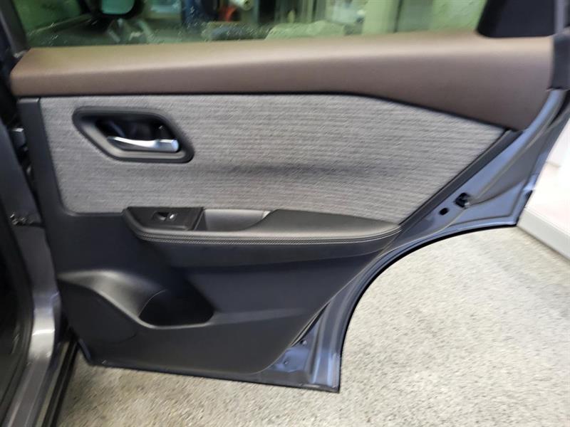 nissan Rogue 2023 - 16
