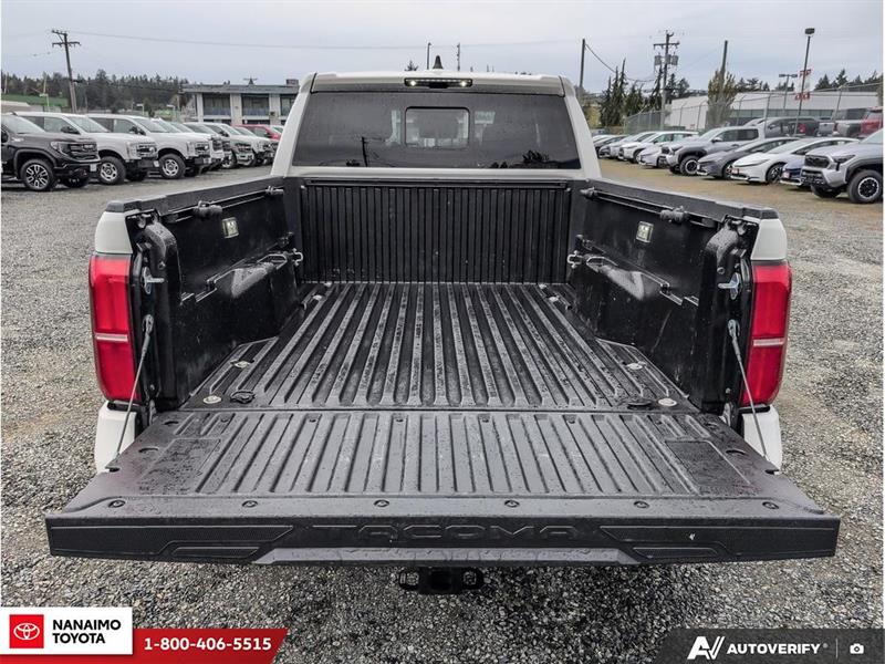 toyota Tacoma 2025 - 12