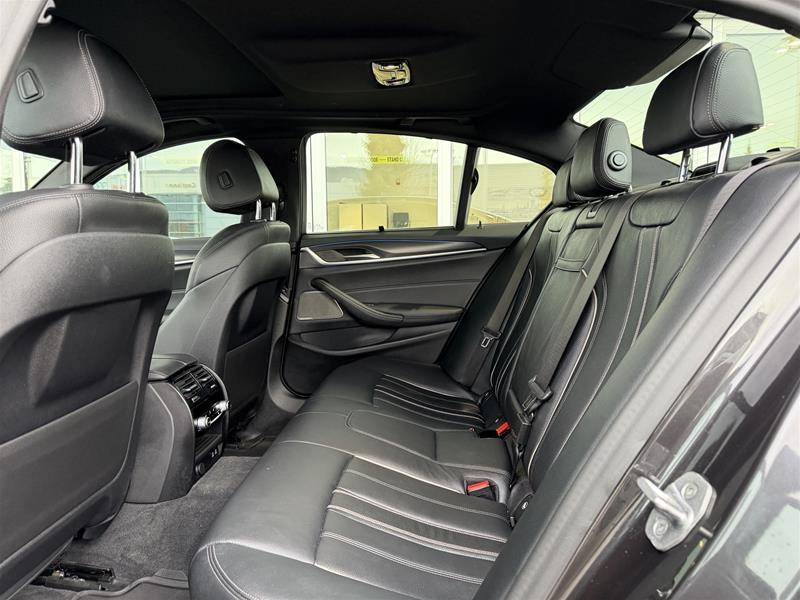 bmw 530e 2021 - 12