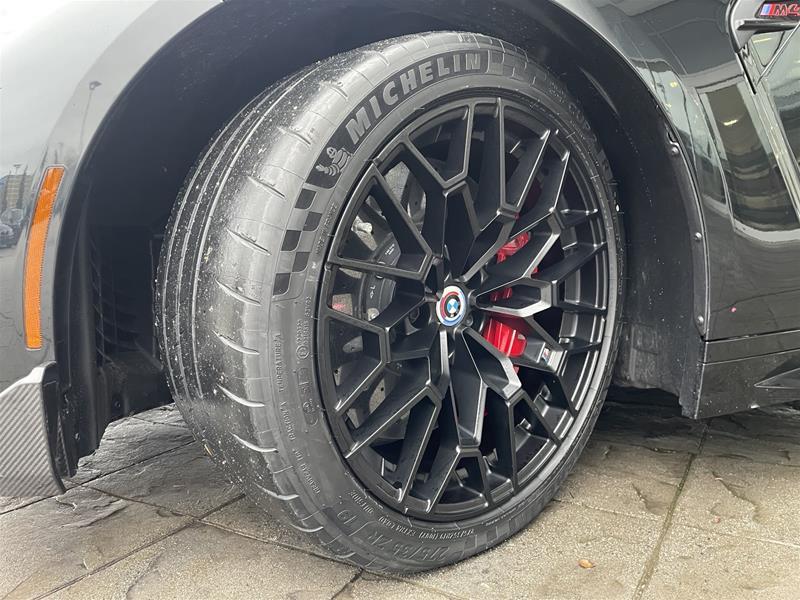 bmw M4 2023 - 8