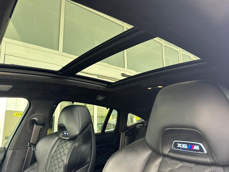 bmw X6 M 2024 - 16