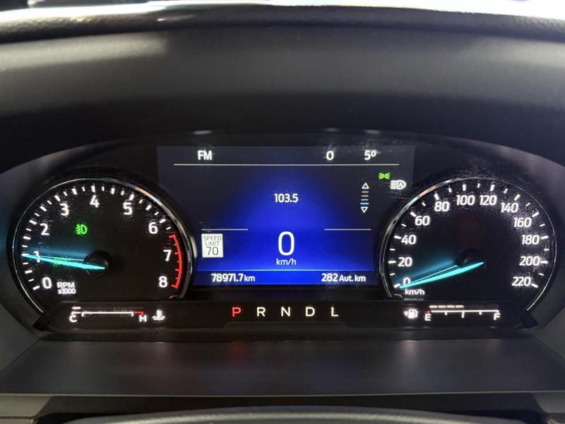 ford Explorer Hybrid 2022 - 17