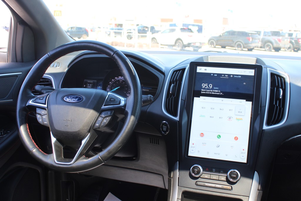 ford Edge 2022 - 18