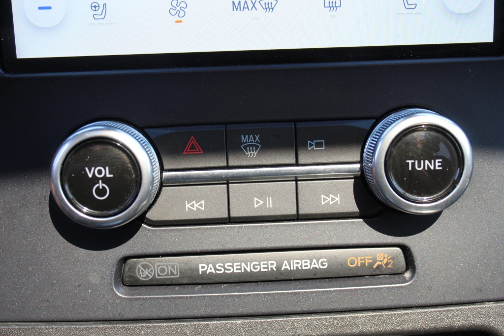 ford Edge 2022 - 26