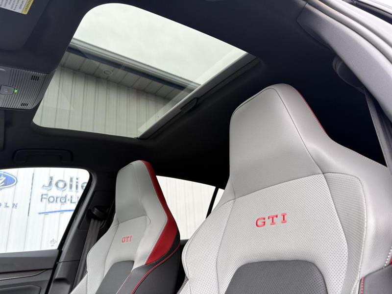 volkswagen Golf GTI 2024 - 12