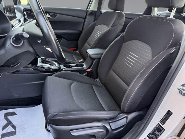 kia Forte5 2020 - 13