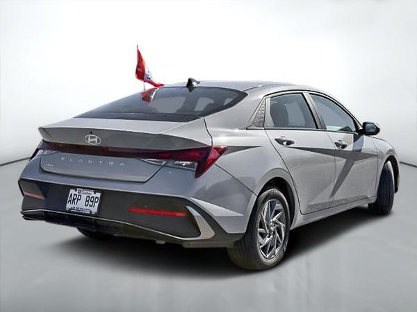 hyundai Elantra 2025 - 3