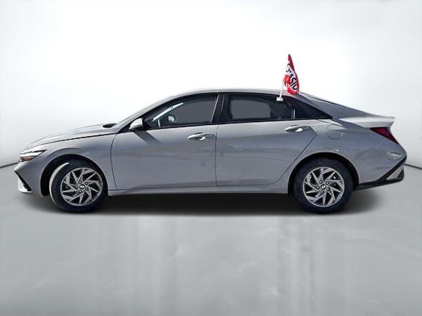 hyundai Elantra 2025 - 6