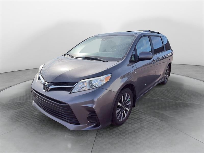 toyota Sienna 2018