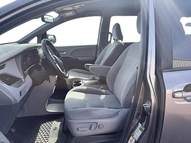 toyota Sienna 2018 - 10