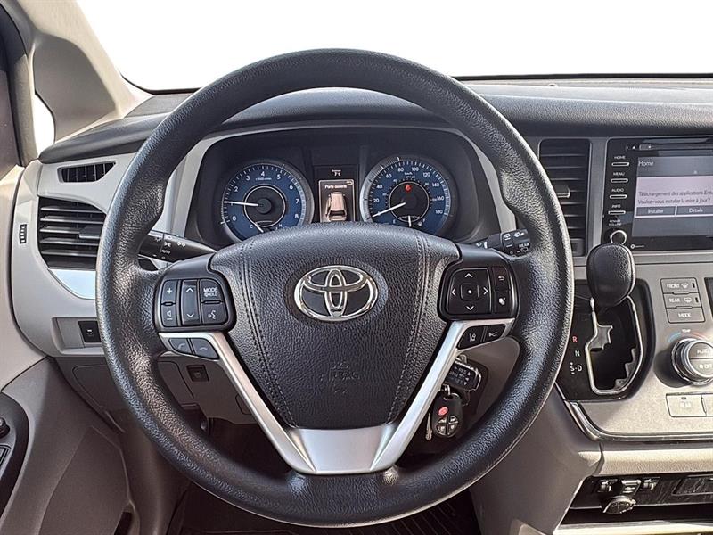 toyota Sienna 2018 - 12