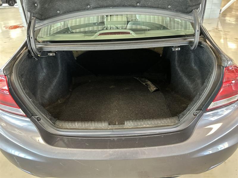 honda Civic Sedan 2015 - 32