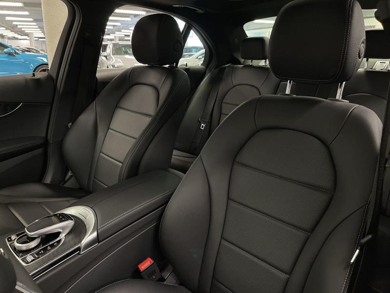 mercedes-benz C300 2021 - 19