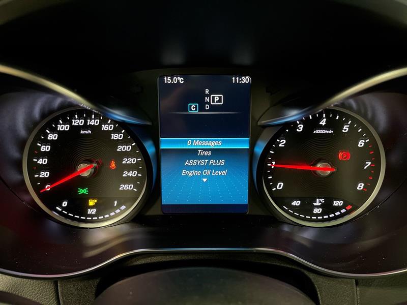 mercedes-benz C300 2021 - 23