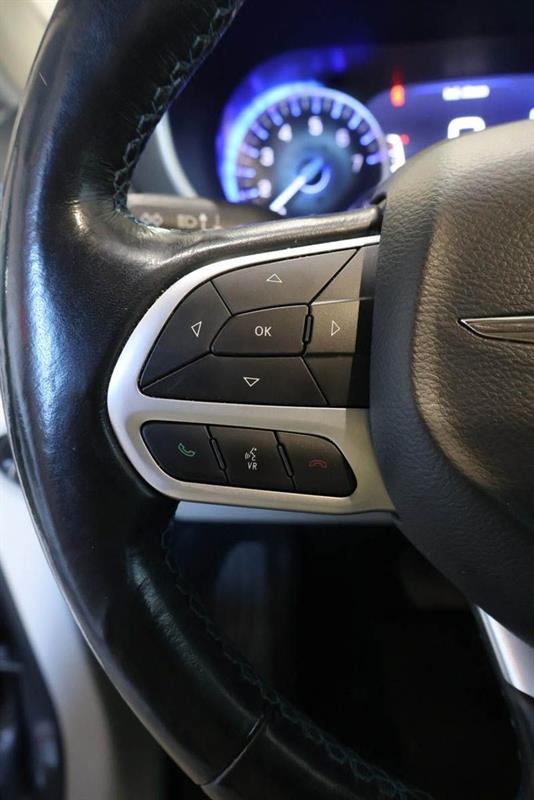 chrysler Pacifica 2021 - 14