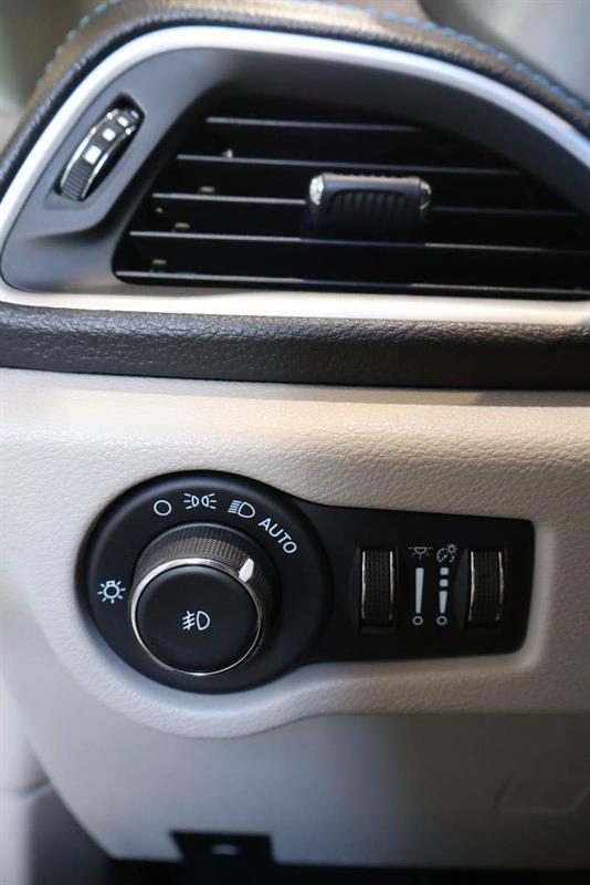 chrysler Pacifica 2021 - 20