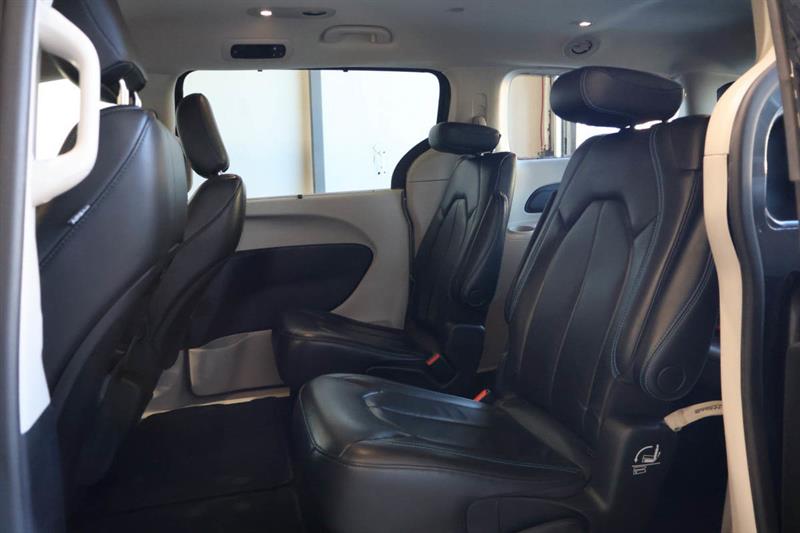 chrysler Pacifica 2021 - 22