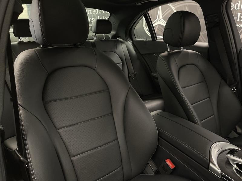 mercedes-benz C300 2021 - 33