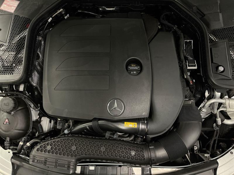 mercedes-benz C300 2021 - 34