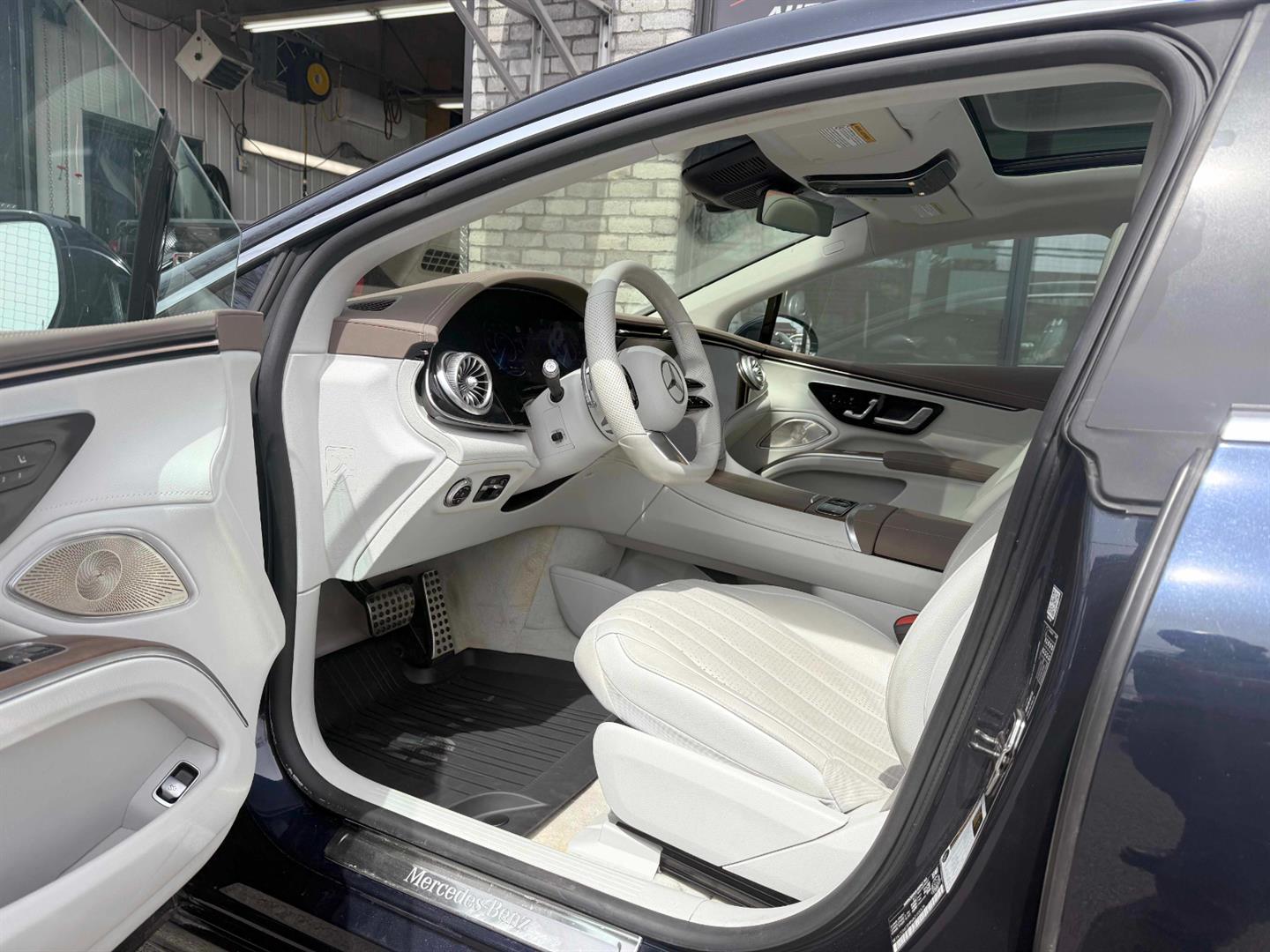 mercedes-benz EQS 2022 - 2