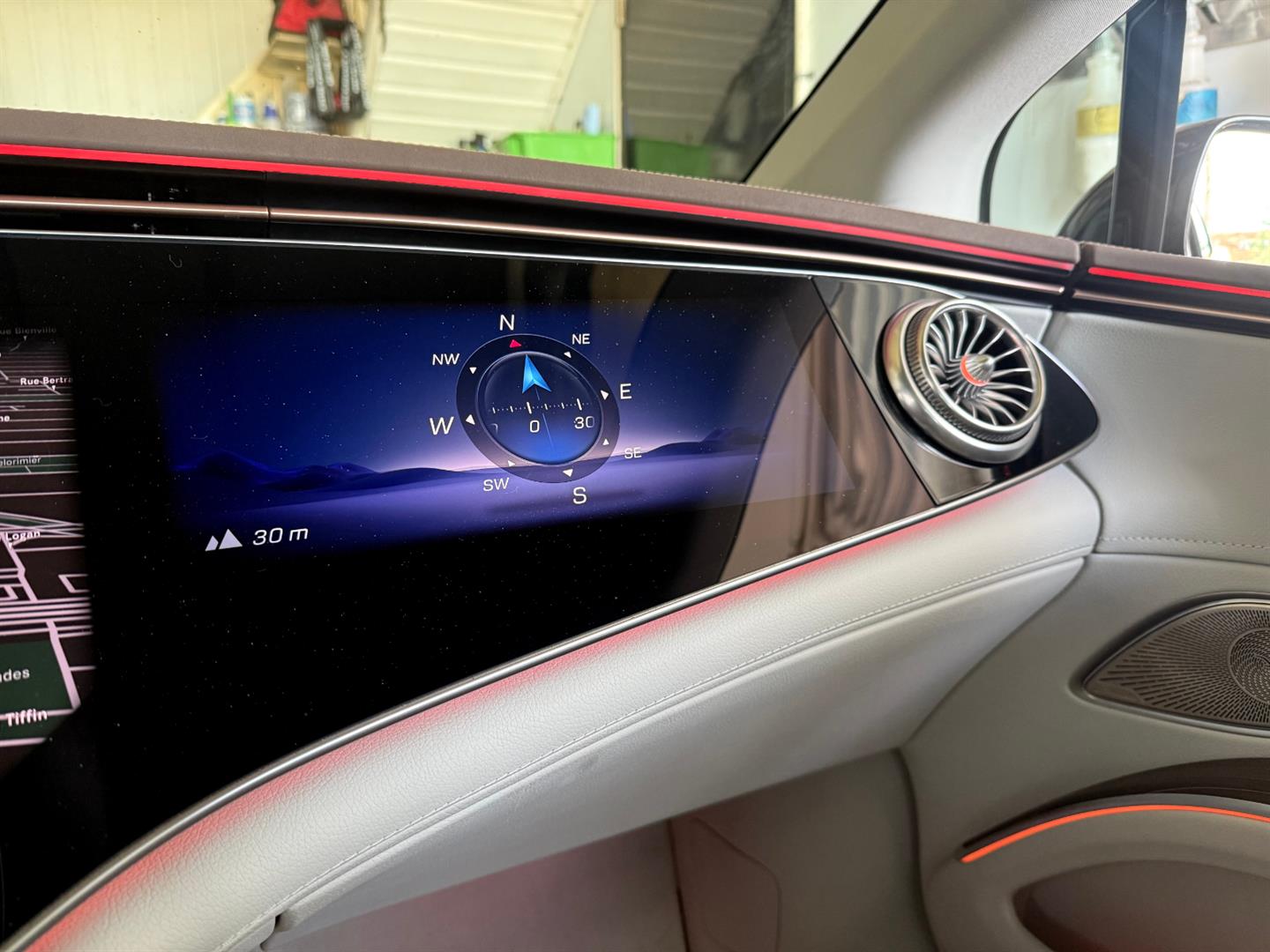 mercedes-benz EQS 2022 - 21